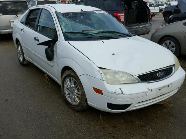 1FAFP34N57W309635 - 2007 FORD FOCUS ZX4 WHITE photo 1