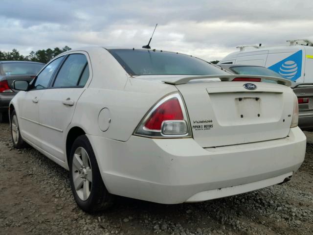 3FAHP07Z48R248451 - 2008 FORD FUSION SE SILVER photo 3