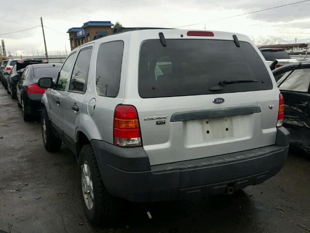 1FMYU93105KE31834 - 2005 FORD ESCAPE XLT GRAY photo 3