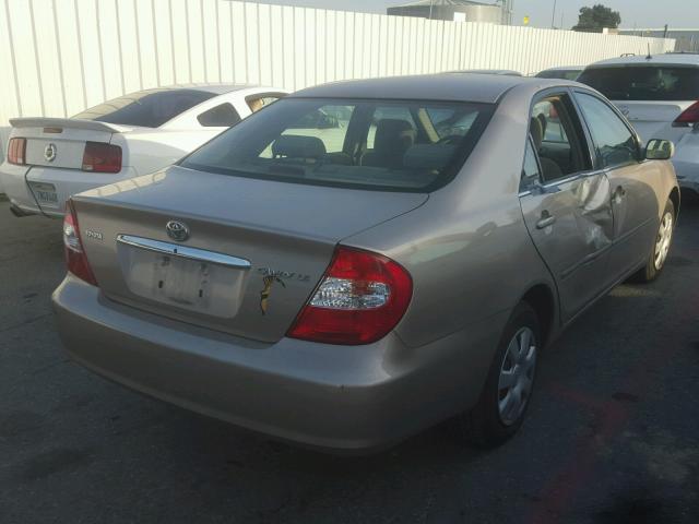 4T1BE32K63U156417 - 2003 TOYOTA CAMRY LE GOLD photo 4