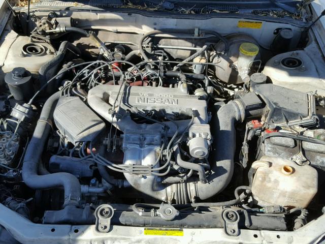 JN1HJ01F3NT026555 - 1992 NISSAN MAXIMA GXE BEIGE photo 7