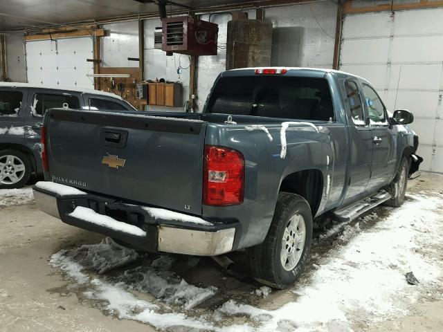 2GCEC19C271589616 - 2007 CHEVROLET SILVERADO BLUE photo 4