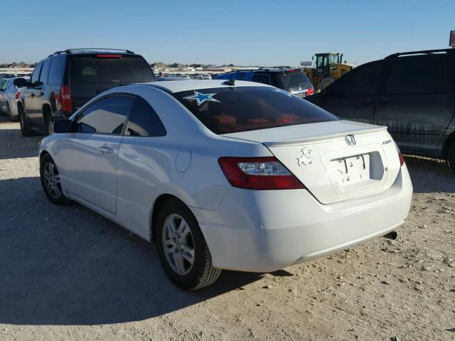 2HGFG126X7H565974 - 2007 HONDA CIVIC LX WHITE photo 3