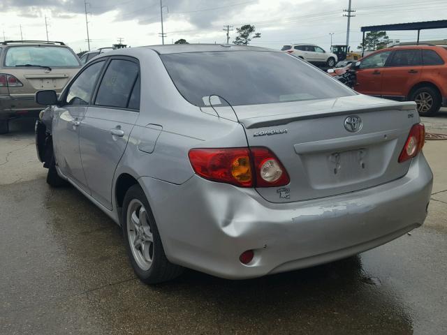 1NXBU40E19Z038872 - 2009 TOYOTA COROLLA BA SILVER photo 3