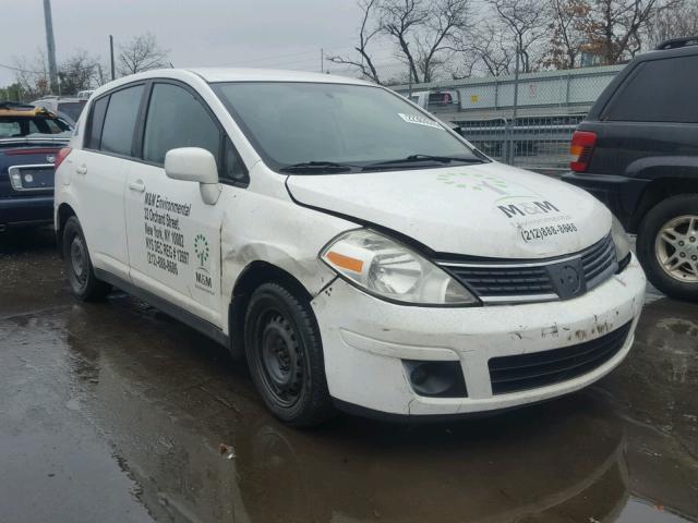 3N1BC13E49L360419 - 2009 NISSAN VERSA S WHITE photo 1