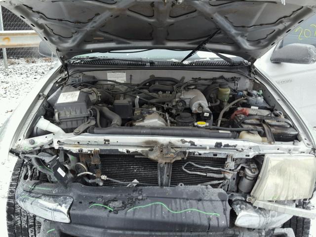 4TASM92N6YZ621398 - 2000 TOYOTA TACOMA XTR SILVER photo 7