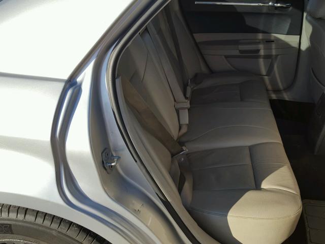 2C3KA53G07H859434 - 2007 CHRYSLER 300 TOURIN SILVER photo 6