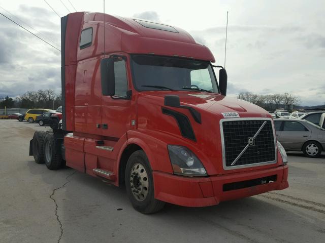 4V4NC9EG9FN180196 - 2015 VOLVO VN VNL RED photo 1