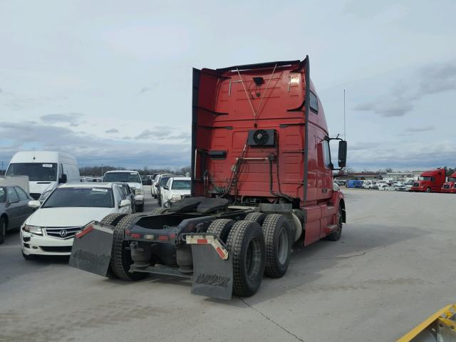 4V4NC9EG9FN180196 - 2015 VOLVO VN VNL RED photo 4