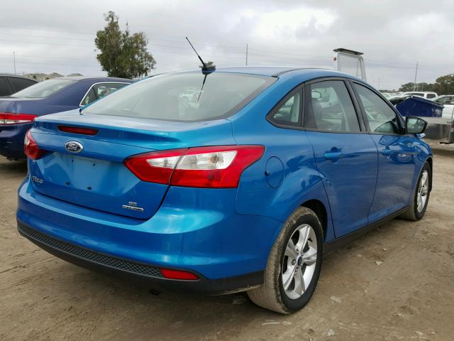 1FADP3F24EL396484 - 2014 FORD FOCUS SE BLUE photo 4