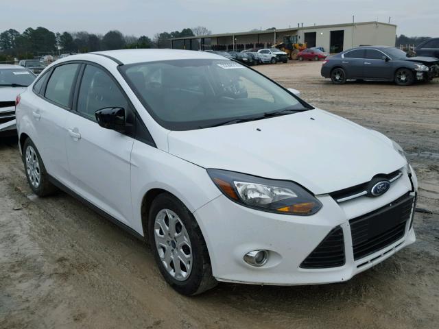 1FAHP3F27CL111775 - 2012 FORD FOCUS SE SILVER photo 1