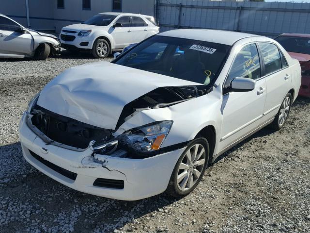 1HGCM66497A069466 - 2007 HONDA ACCORD SE WHITE photo 2