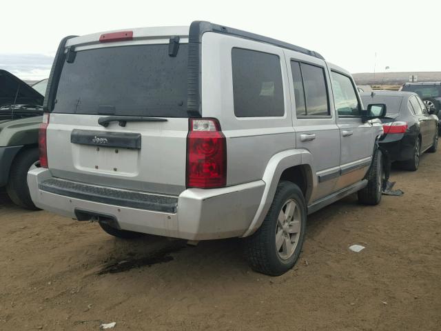 1J8HH48K88C192537 - 2008 JEEP COMMANDER SILVER photo 4
