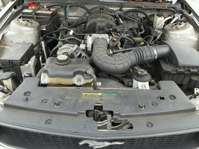 1ZVHT80N095141698 - 2009 FORD MUSTANG GRAY photo 7