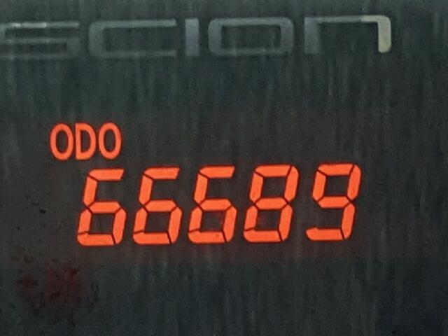 JTKJF5C7XB3018590 - 2011 TOYOTA SCION TC 白色 照片 8