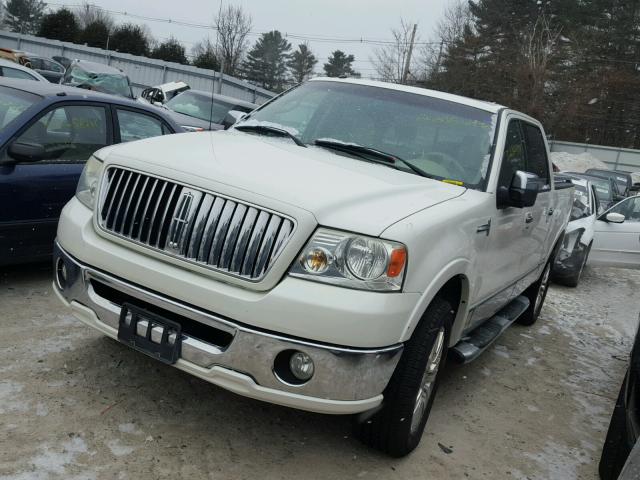 5LTPW18516FJ21500 - 2006 LINCOLN MARK LT WHITE photo 2