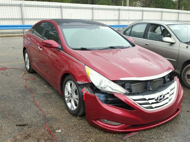 5NPEC4AC3DH727798 - 2013 HYUNDAI SONATA SE RED photo 1