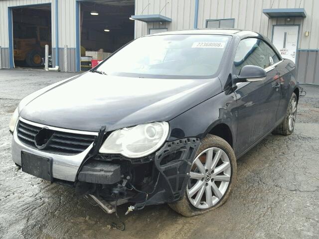 WVWBA71F58V026643 - 2008 VOLKSWAGEN EOS TURBO BLACK photo 2