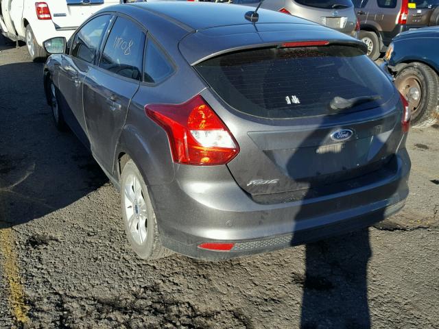 1FADP3K21DL170598 - 2013 FORD FOCUS SE GRAY photo 3