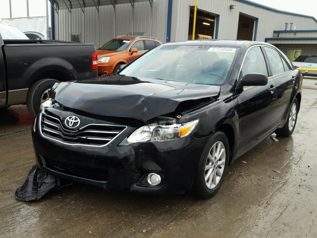 4T1BF3EK6BU702608 - 2011 TOYOTA CAMRY BASE BLACK photo 2
