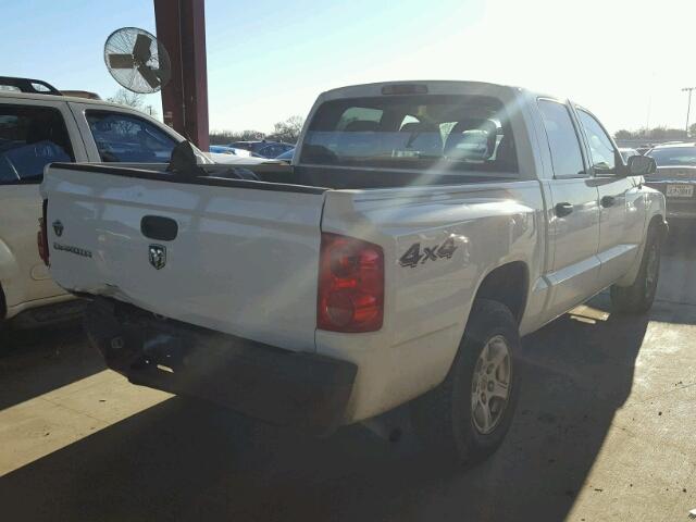 1D7HW28K46S536603 - 2006 DODGE DAKOTA QUA WHITE photo 4