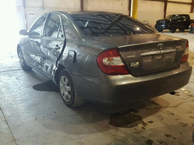 4T1BE32K22U518600 - 2002 TOYOTA CAMRY LE GRAY photo 3