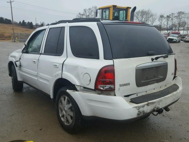 5GADT13S442444165 - 2004 BUICK RAINIER CX WHITE photo 3