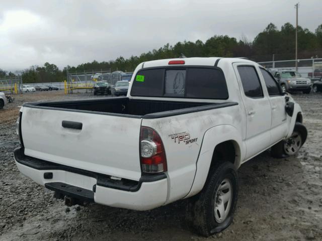 3TMLU4ENXDM105144 - 2013 TOYOTA TACOMA DOU WHITE photo 4