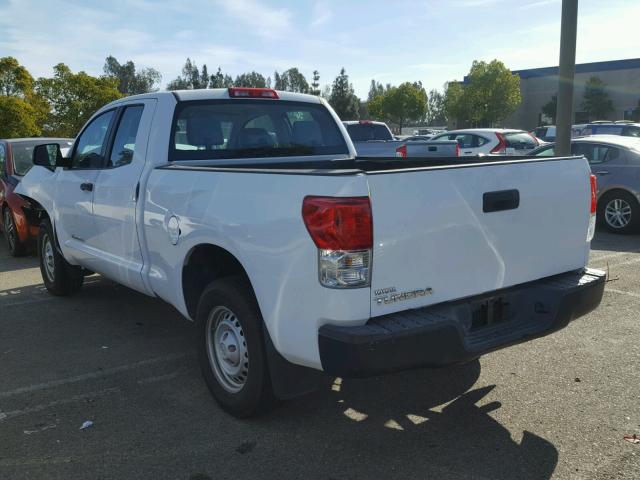 5TFRU5F13AX022009 - 2010 TOYOTA TUNDRA DOU WHITE photo 3