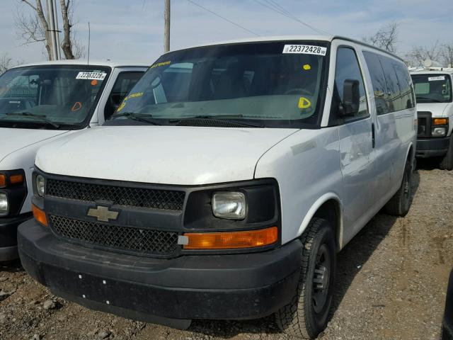 1GNZGXFF8F1154280 - 2015 CHEVROLET EXPRESS G3 WHITE photo 2