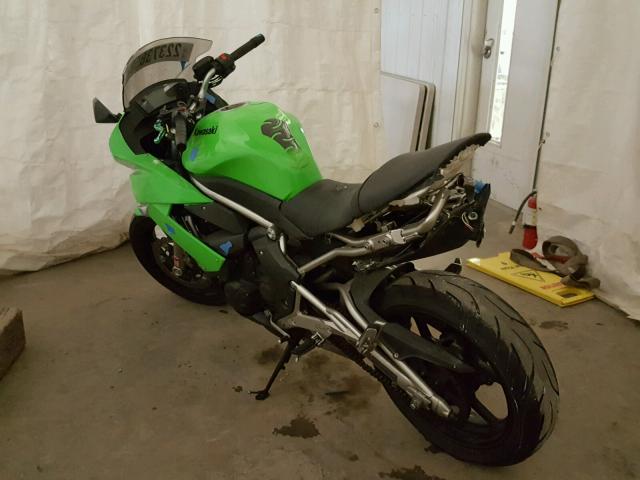 JKAEXEC169DA32666 - 2009 KAWASAKI EX650 C GREEN photo 3