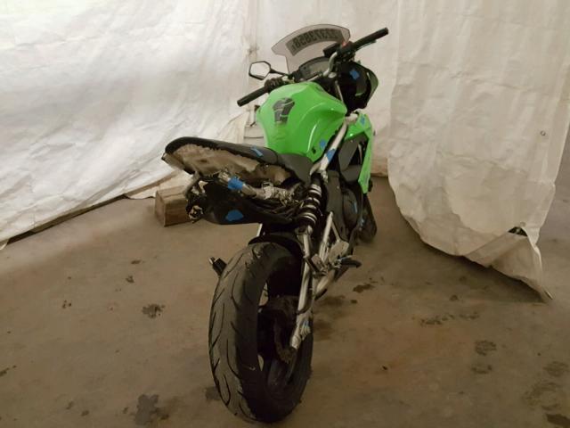 JKAEXEC169DA32666 - 2009 KAWASAKI EX650 C GREEN photo 4