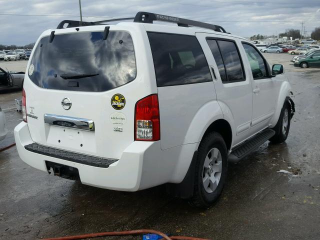 5N1AR18W47C640595 - 2007 NISSAN PATHFINDER WHITE photo 4