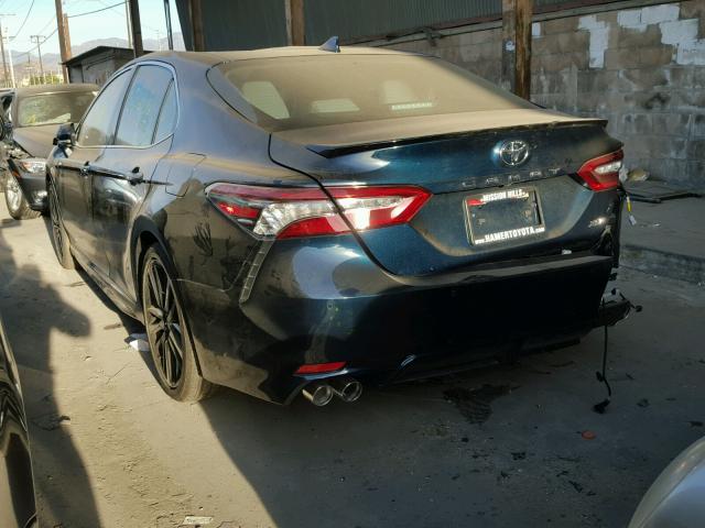 4T1B61HK4JU500090 - 2018 TOYOTA CAMRY XSE GRAY photo 3