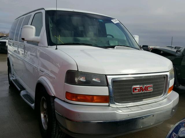 1GDUGEB45A1115954 - 2010 GMC SAVANA RV WHITE photo 1