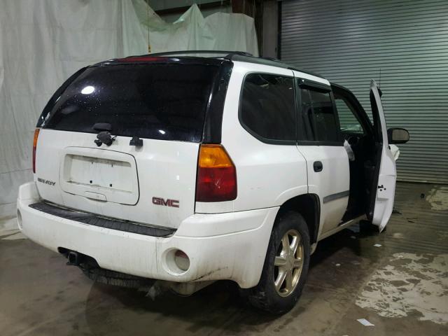 1GKDT13S682209064 - 2008 GMC ENVOY WHITE photo 4