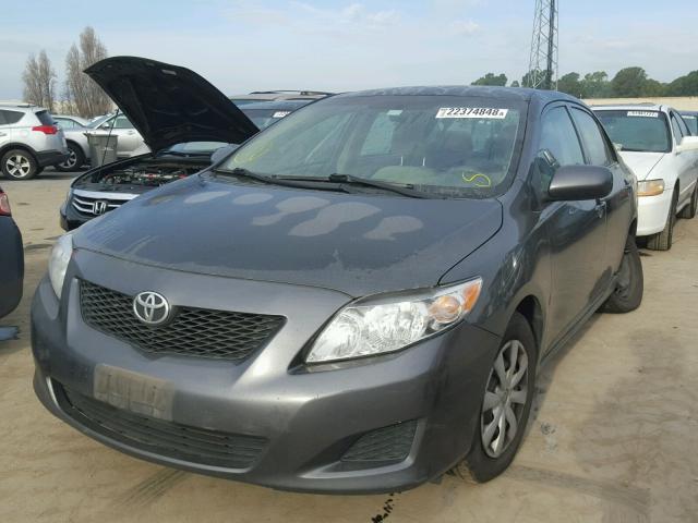 1NXBU4EEXAZ315516 - 2010 TOYOTA COROLLA BA GRAY photo 2