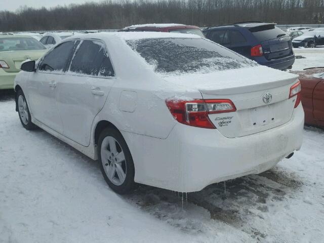 4T1BF1FK9DU670114 - 2013 TOYOTA CAMRY L WHITE photo 3