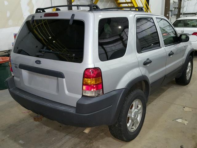 1FMCU04152KA62890 - 2002 FORD ESCAPE XLT SILVER photo 4