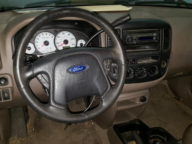 1FMCU04152KA62890 - 2002 FORD ESCAPE XLT SILVER photo 9