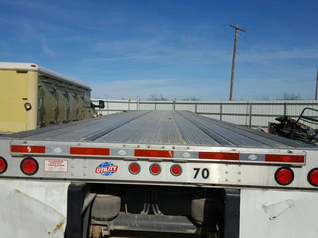 1UYFS2487H5015403 - 2017 UTILITY TRAILER SILVER photo 8