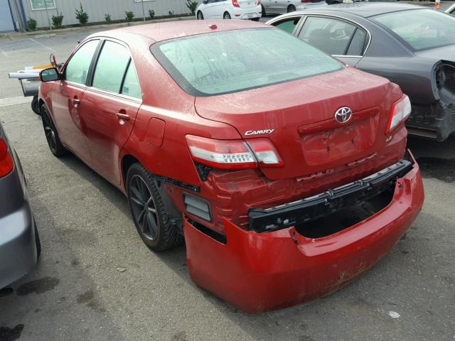 4T1BF3EK1AU093779 - 2010 TOYOTA CAMRY BASE RED photo 3