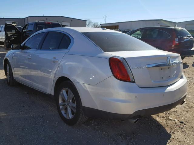 1LNHL9DR1BG600801 - 2011 LINCOLN MKS WHITE photo 3