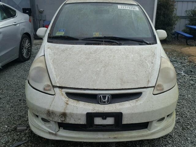 JHMGD38617S046320 - 2007 HONDA FIT S WHITE photo 9