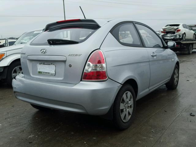 KMHCM3ACXAU175860 - 2010 HYUNDAI ACCENT BLU SILVER photo 4