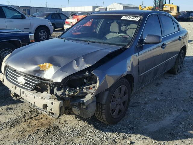 KNAGE123165031215 - 2006 KIA OPTIMA LX GRAY photo 2