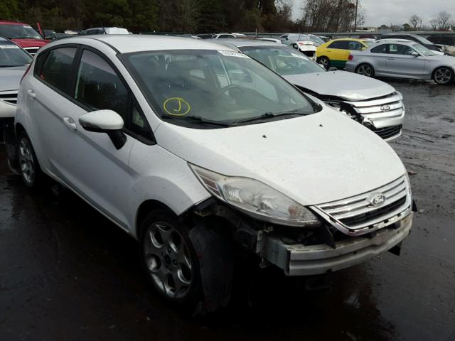 3FADP4FJ1BM157255 - 2011 FORD FIESTA SES WHITE photo 1