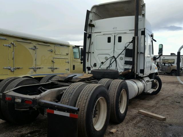 1FUJGHDV9CSBK7984 - 2012 FREIGHTLINER CASCADIA 1 WHITE photo 4