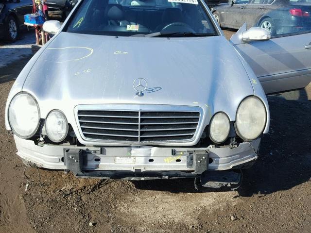 WDBLJ74G92T111107 - 2002 MERCEDES-BENZ CLK 55 AMG SILVER photo 7