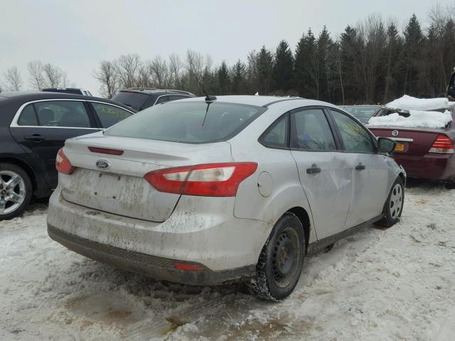 1FAHP3E26CL193368 - 2012 FORD FOCUS S SILVER photo 4